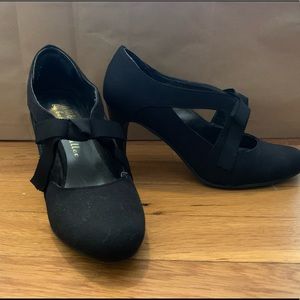 Ann Marino Black Fabric Heels